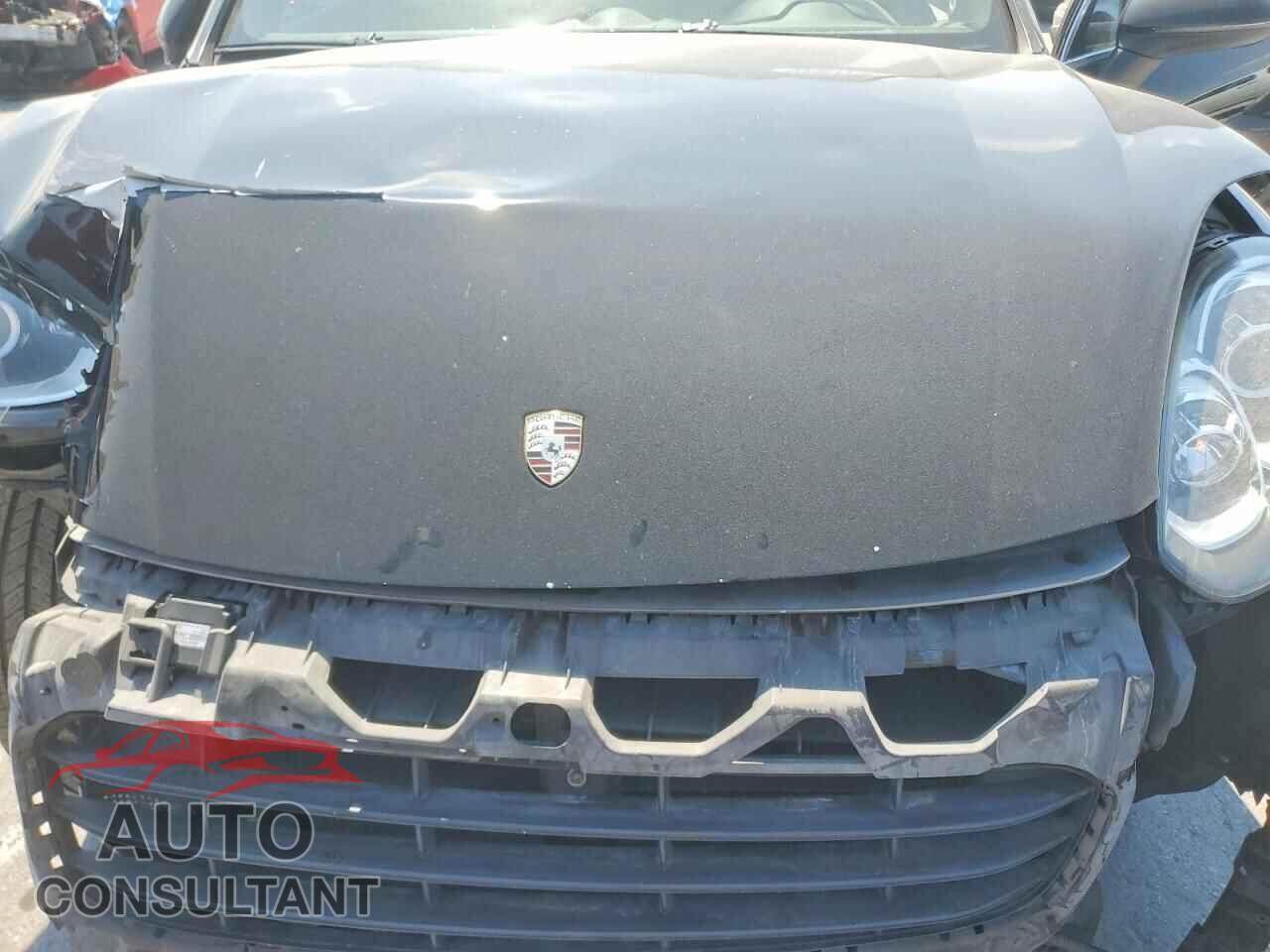 PORSCHE CAYENNE 2016 - WP1AA2A25GLA02637