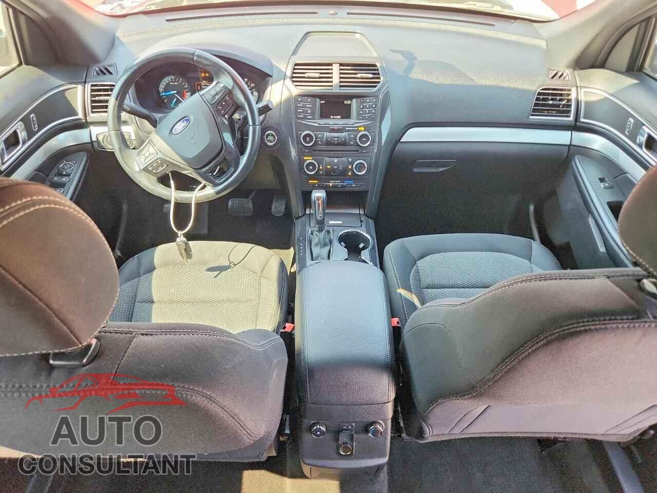 FORD EXPLORER 2017 - 1FM5K7D80HGC76332
