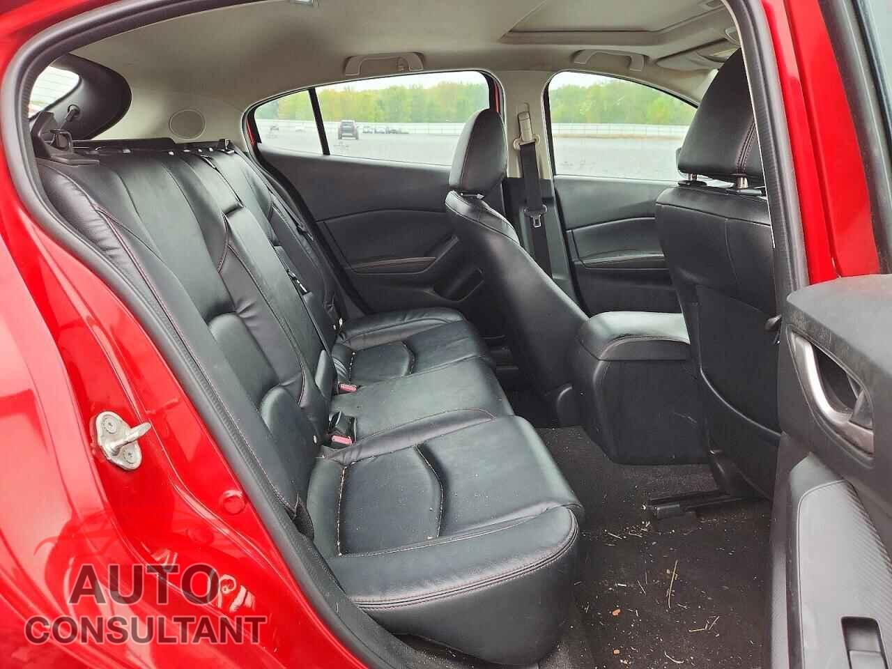 MAZDA 3 2015 - JM1BM1M77F1220636