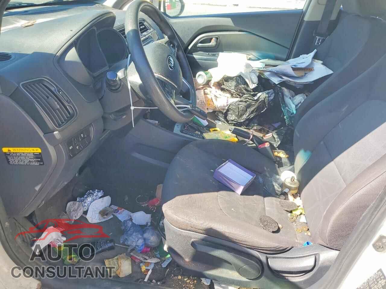 KIA RIO 2017 - KNADM4A36H6119473