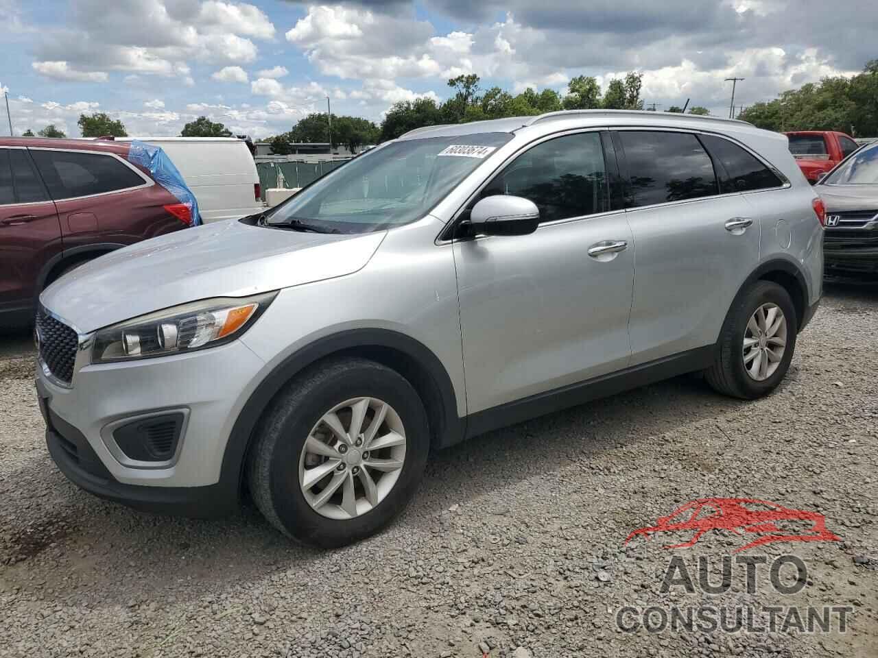 KIA SORENTO 2017 - 5XYPG4A34HG221682