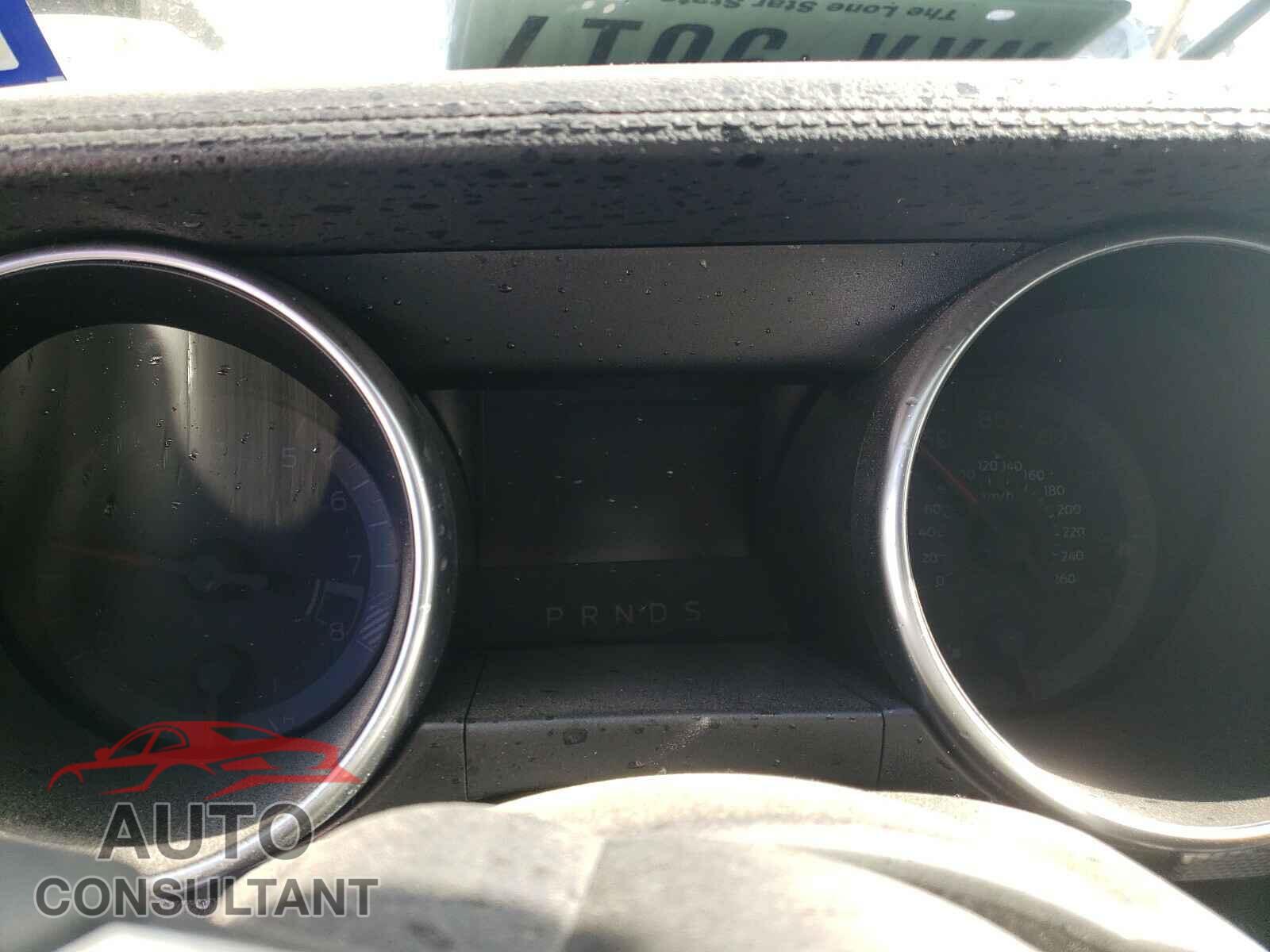 FORD MUSTANG 2020 - 1FA6P8CFXL5124309