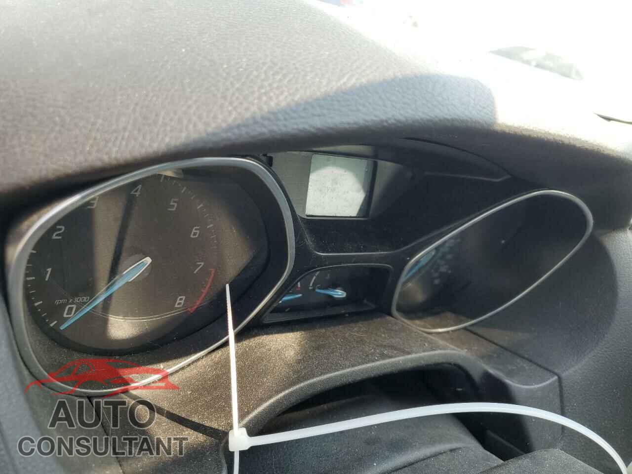 FORD FOCUS 2012 - 1FAHP3F27CL374574