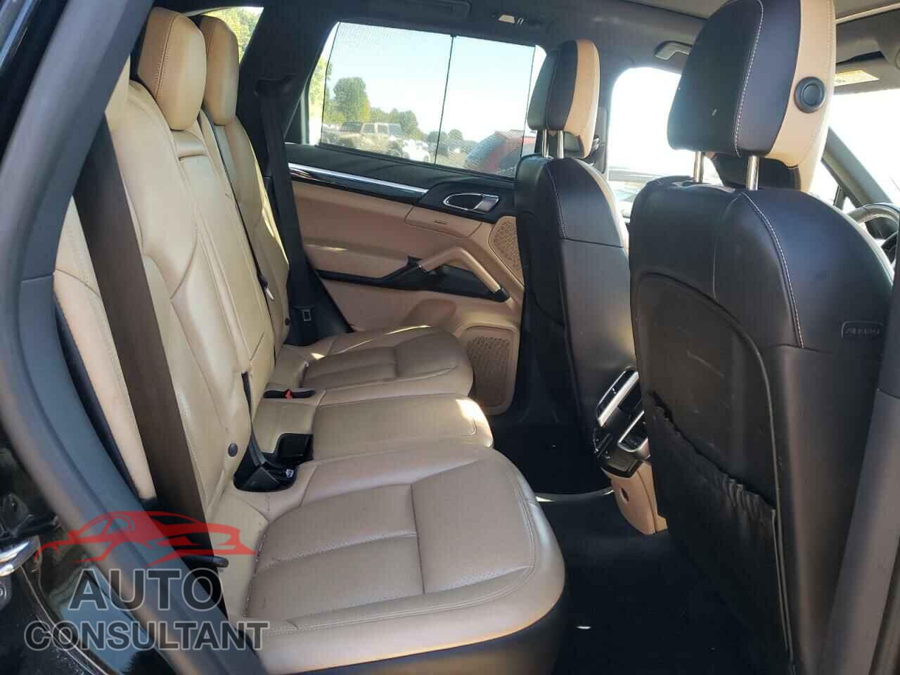 PORSCHE CAYENNE 2017 - WP1AA2A26HKA89343
