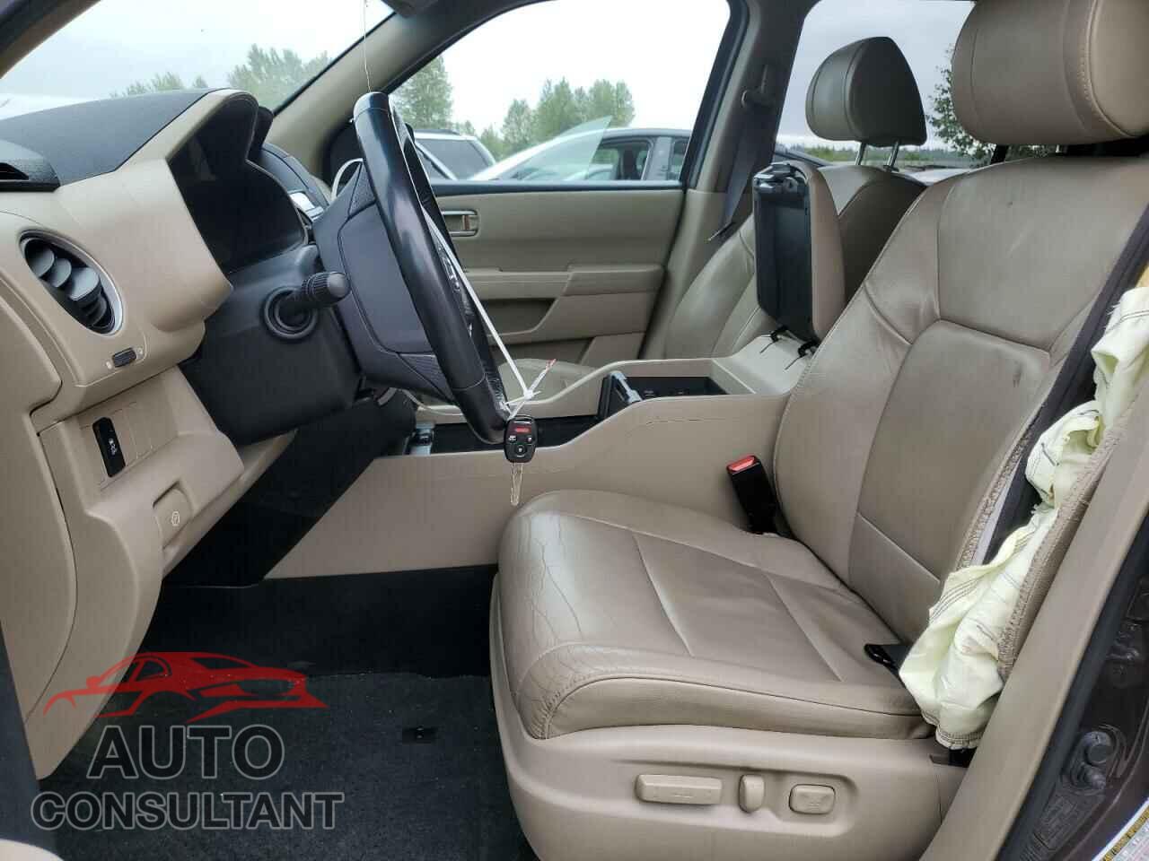 HONDA PILOT 2014 - 5FNYF4H51EB047457