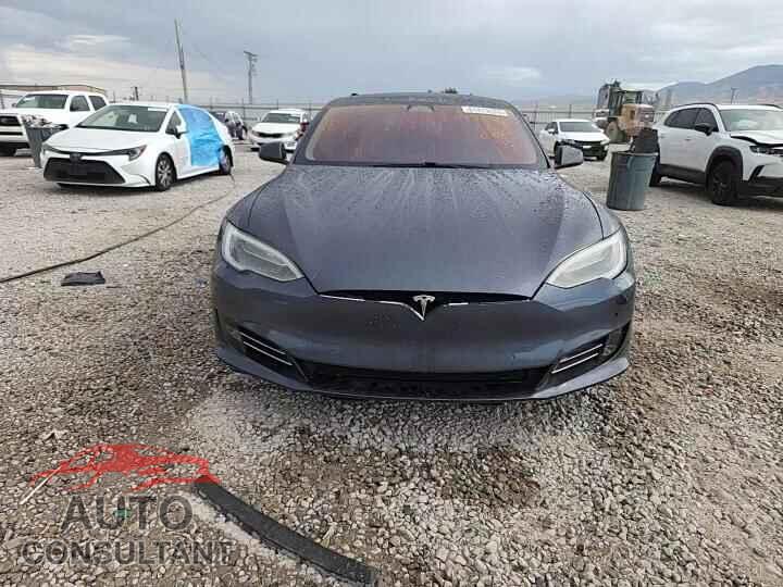 TESLA MODEL S 2017 - 5YJSA1E20HF229216