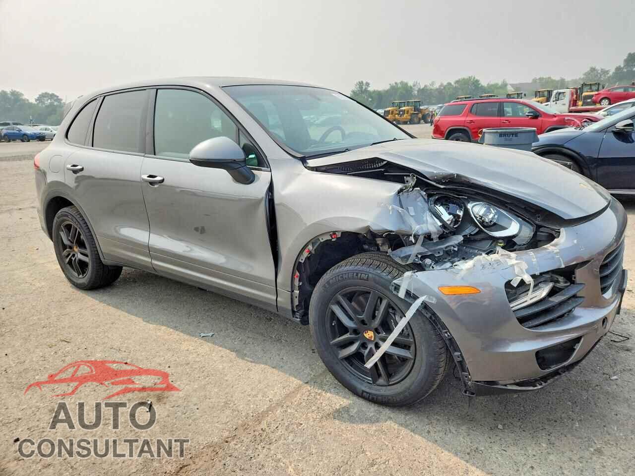 PORSCHE CAYENNE 2016 - WP1AA2A27GLA09279