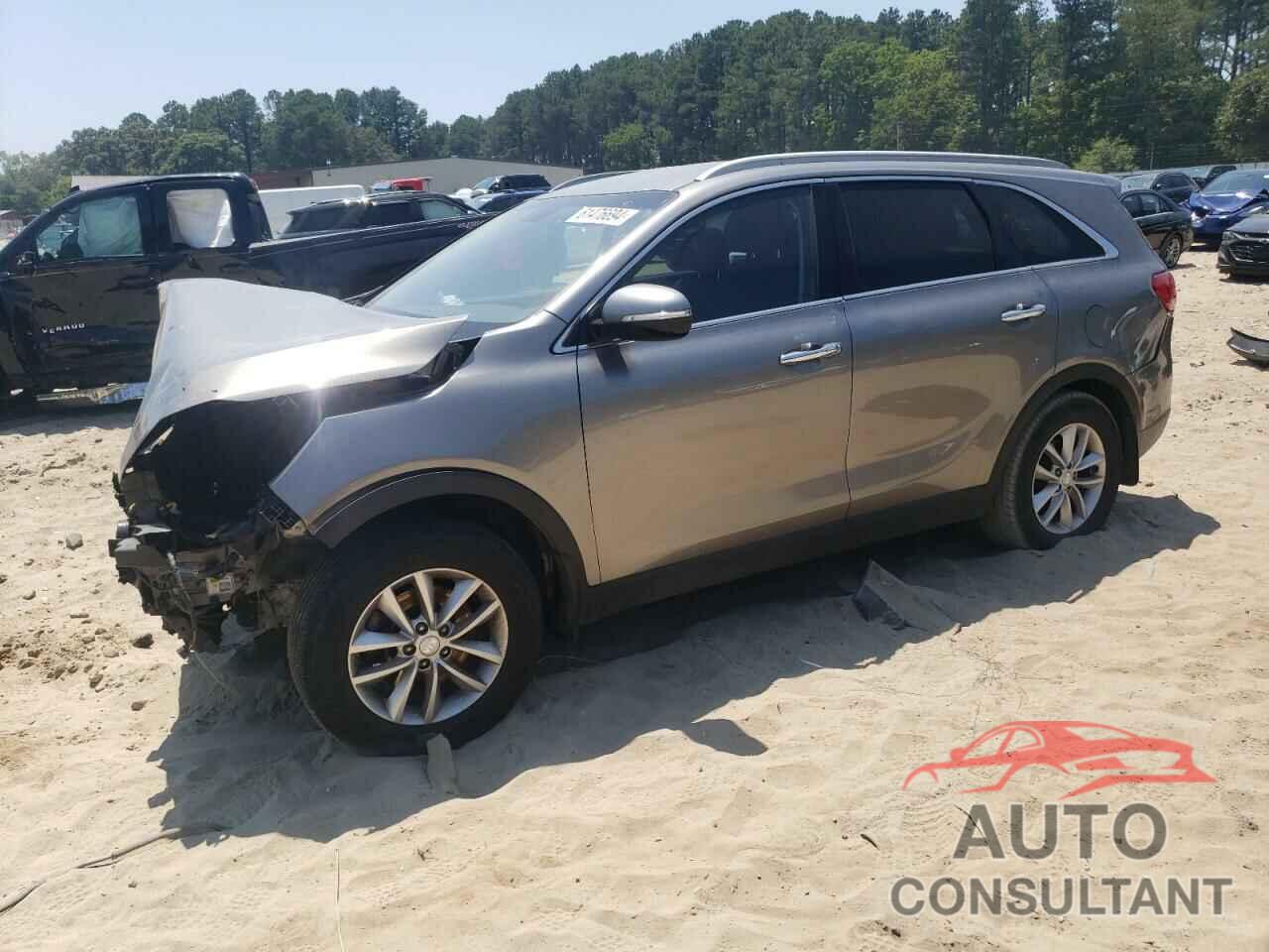 KIA SORENTO 2018 - 5XYPG4A32JG373367