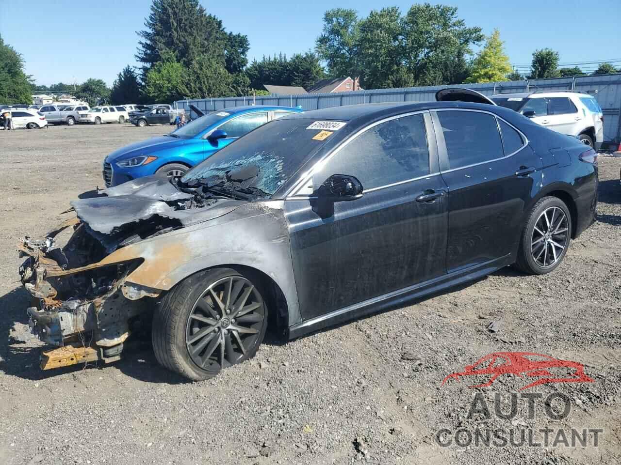 TOYOTA CAMRY 2021 - 4T1G11AK2MU441933
