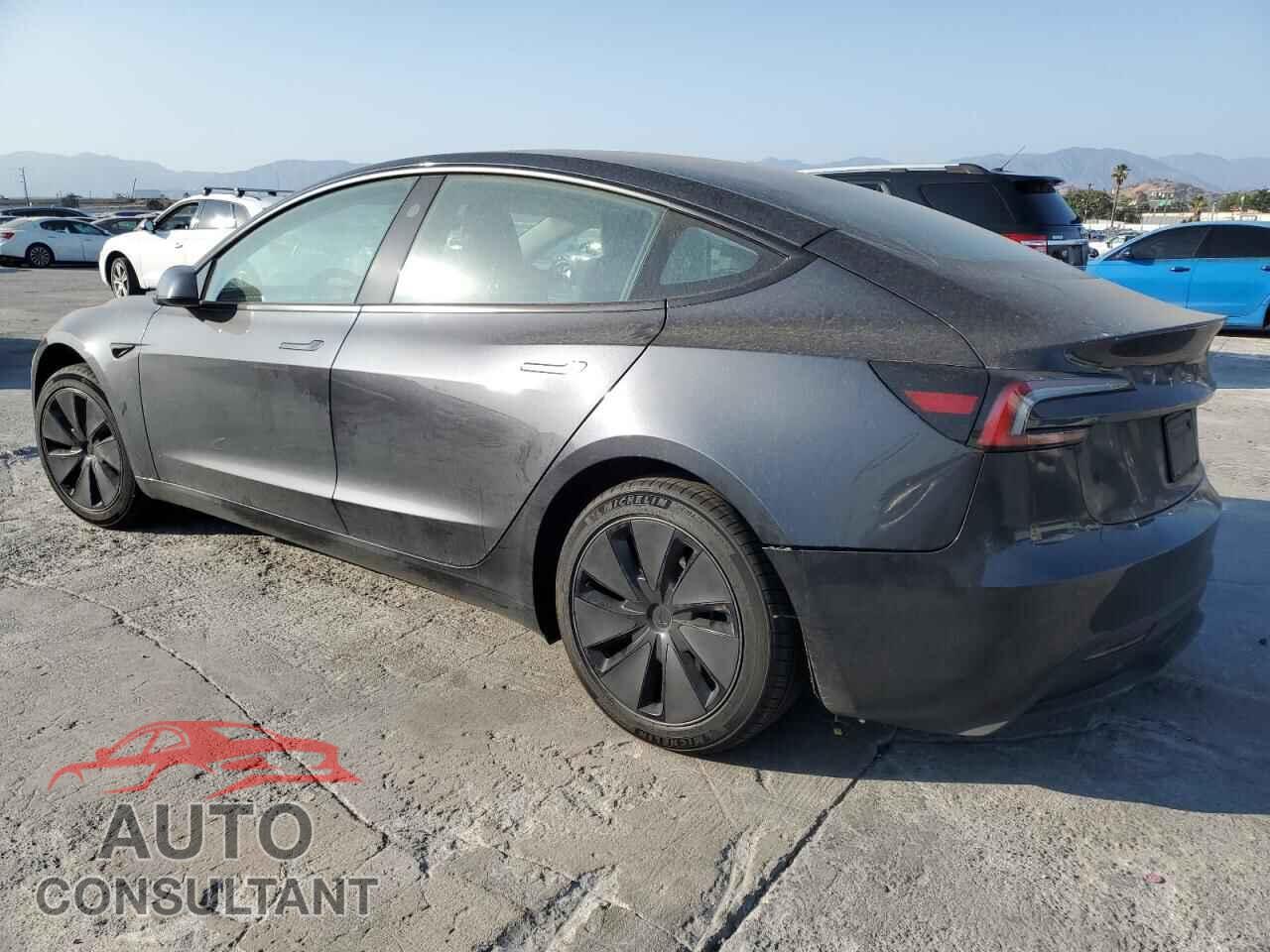 TESLA MODEL 3 2025 - 5YJ3E1EA8SF895604