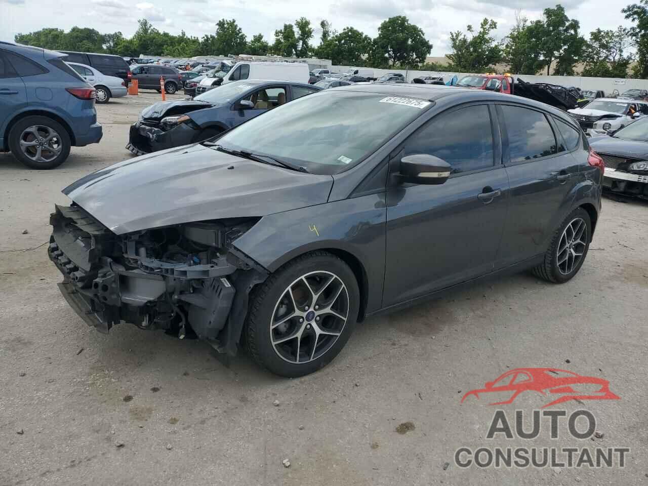 FORD FOCUS 2017 - 1FADP3M27HL342555