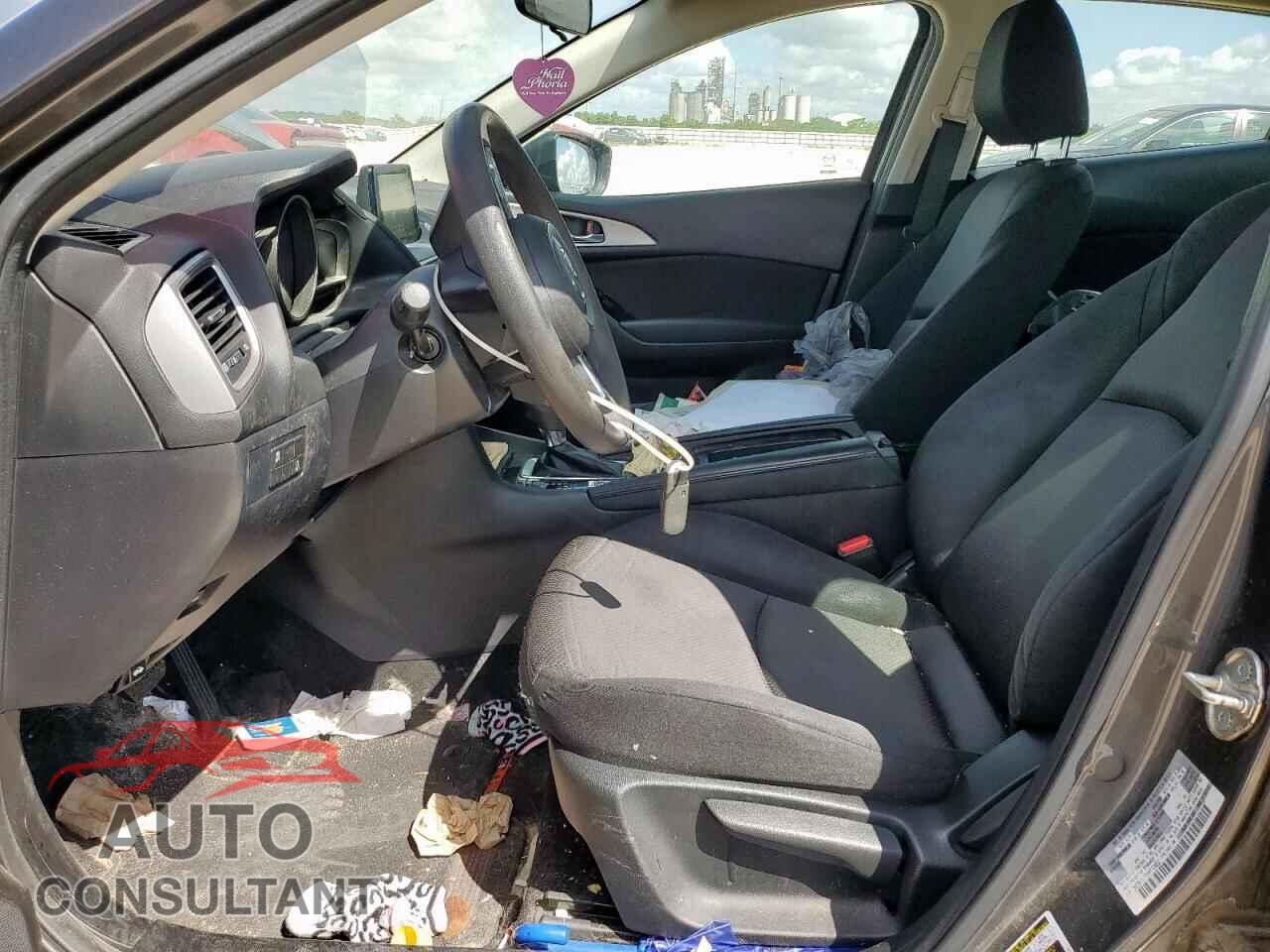 MAZDA 3 2017 - 3MZBN1U76HM110452