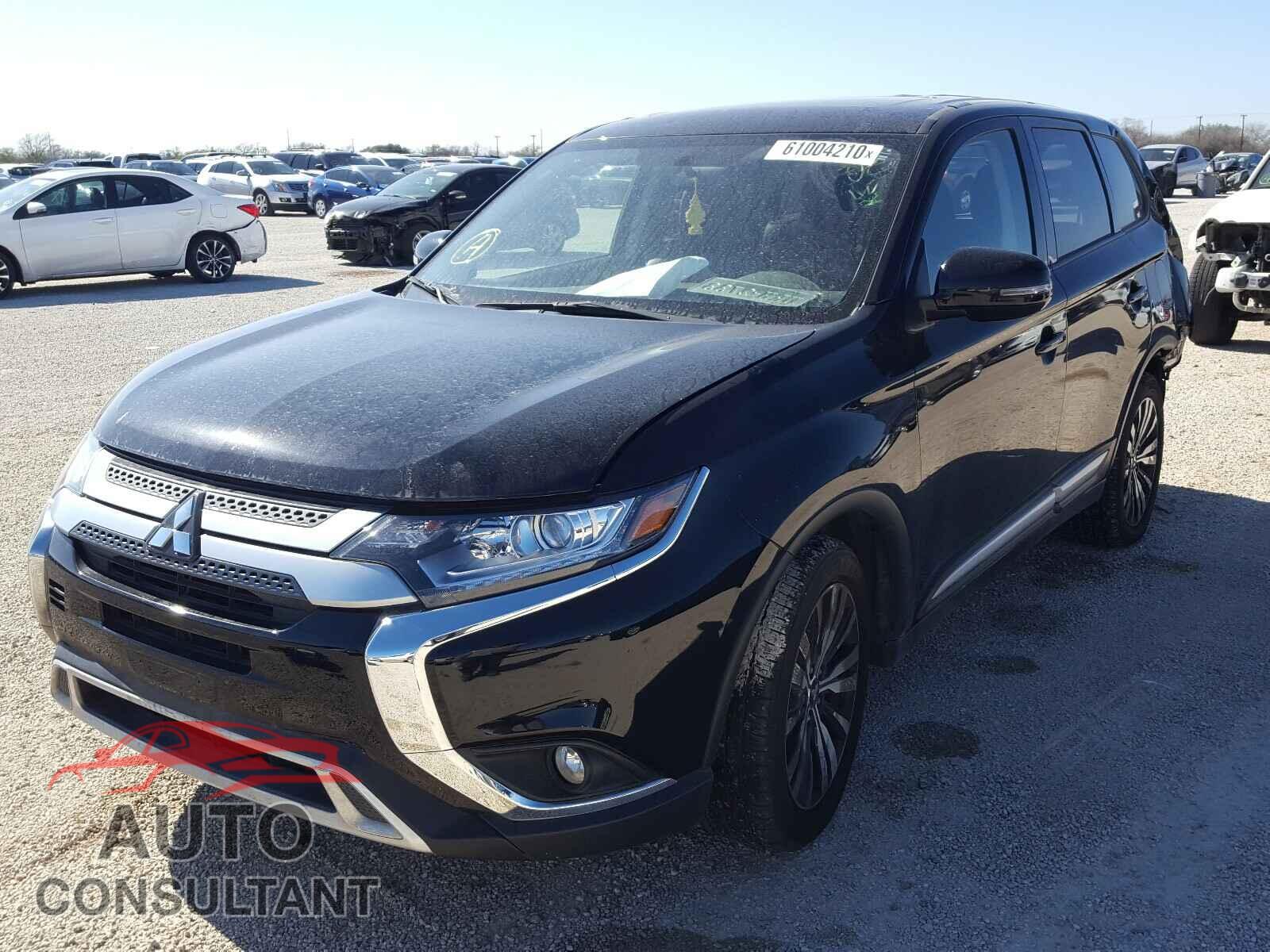 MITSUBISHI OUTLANDER 2019 - JA4AD3A39KZ006021