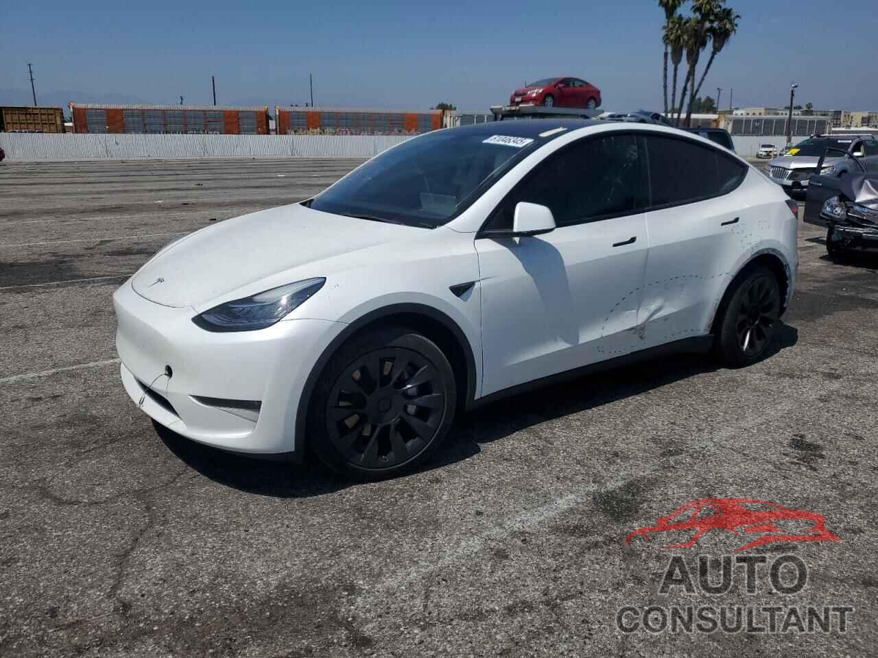 TESLA MODEL Y 2021 - 5YJYGDEE4MF301453