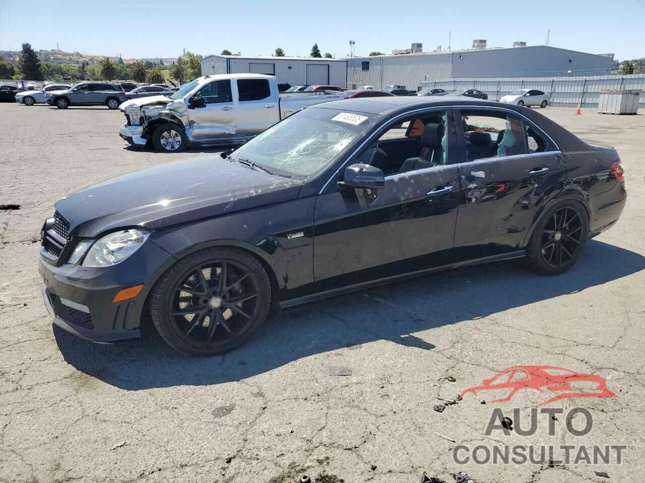MERCEDES-BENZ E-CLASS 2011 - WDDHF7HB2BA447920