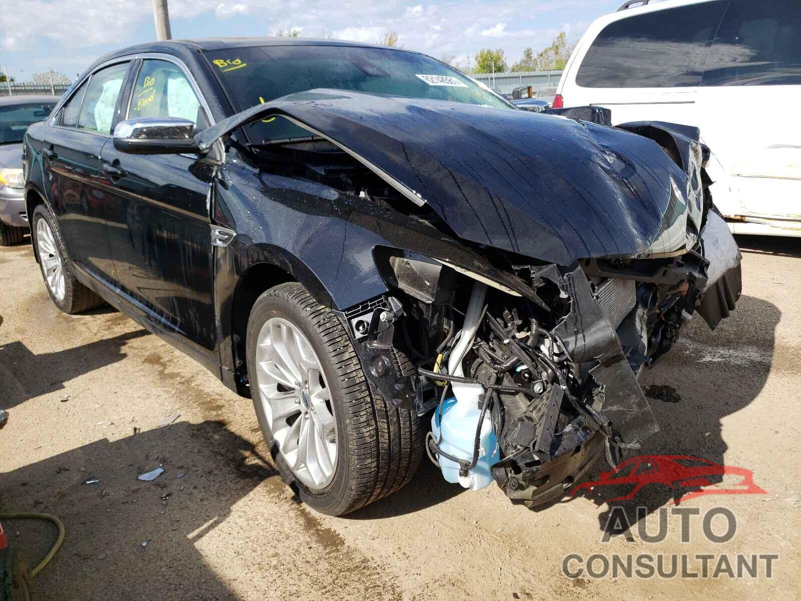 FORD TAURUS 2018 - 1FAHP2F82JG111302