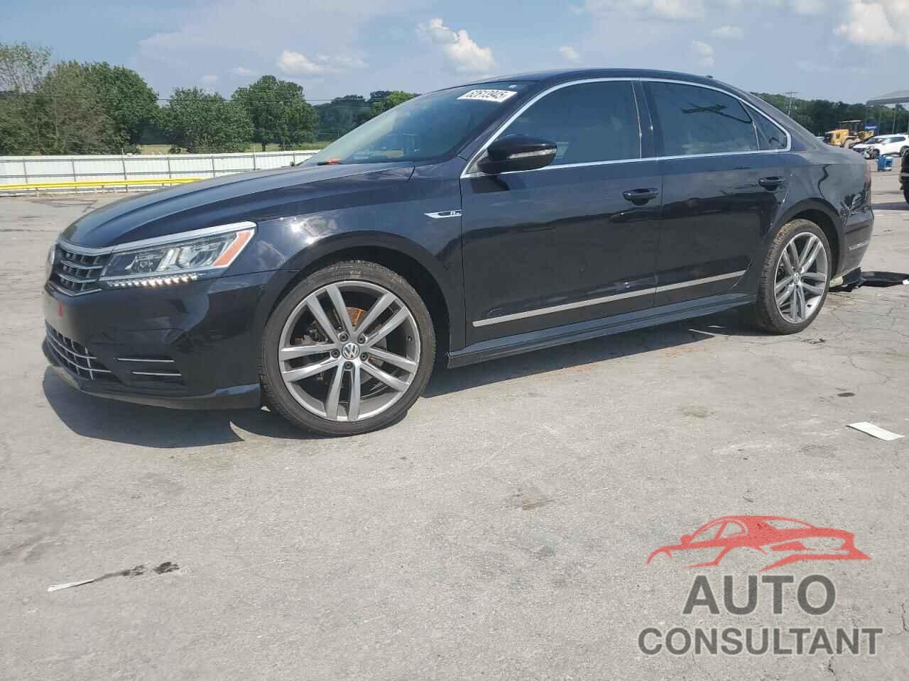 VOLKSWAGEN PASSAT 2017 - 1VWDT7A30HC049815