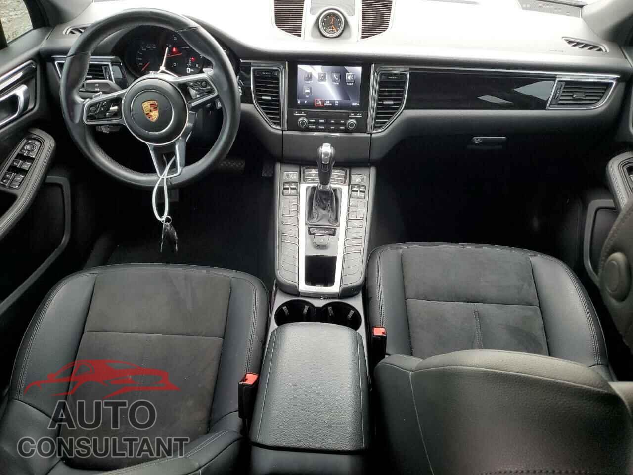 PORSCHE MACAN 2018 - WP1AA2A56JLB21914
