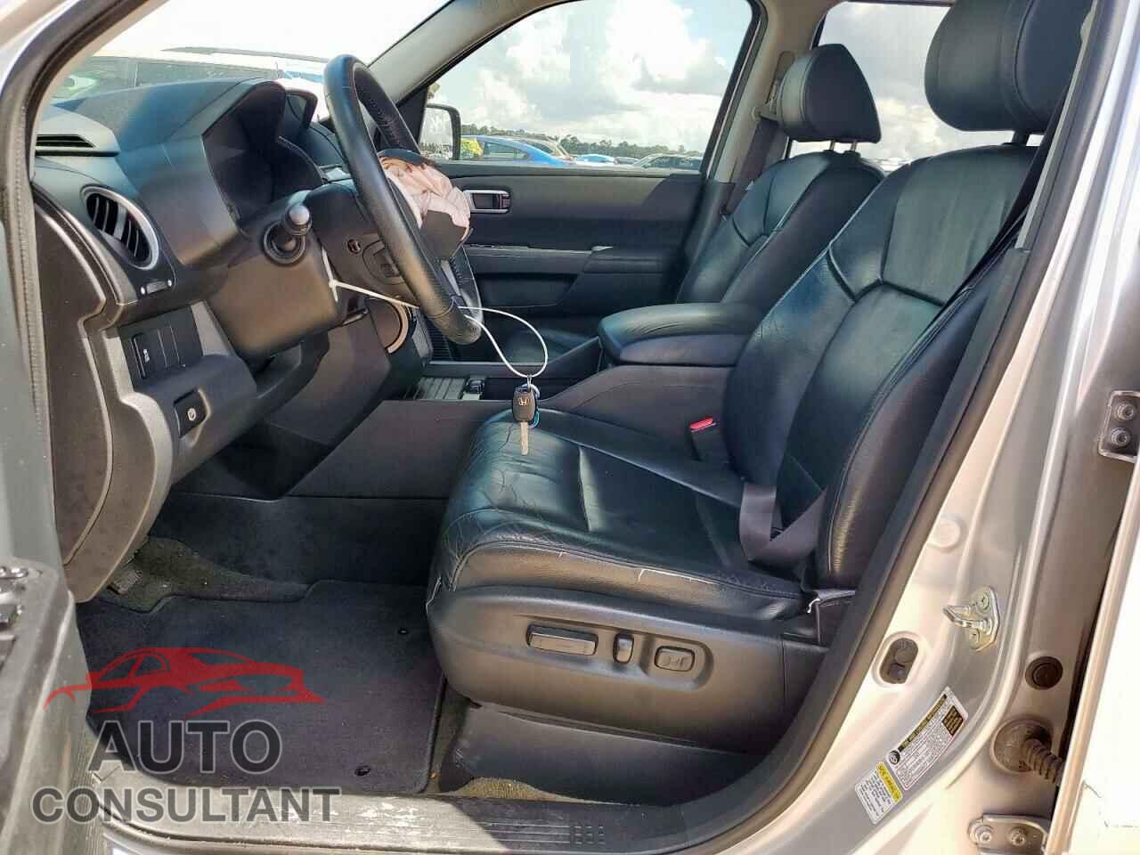 HONDA PILOT 2015 - 5FNYF3H59FB022219