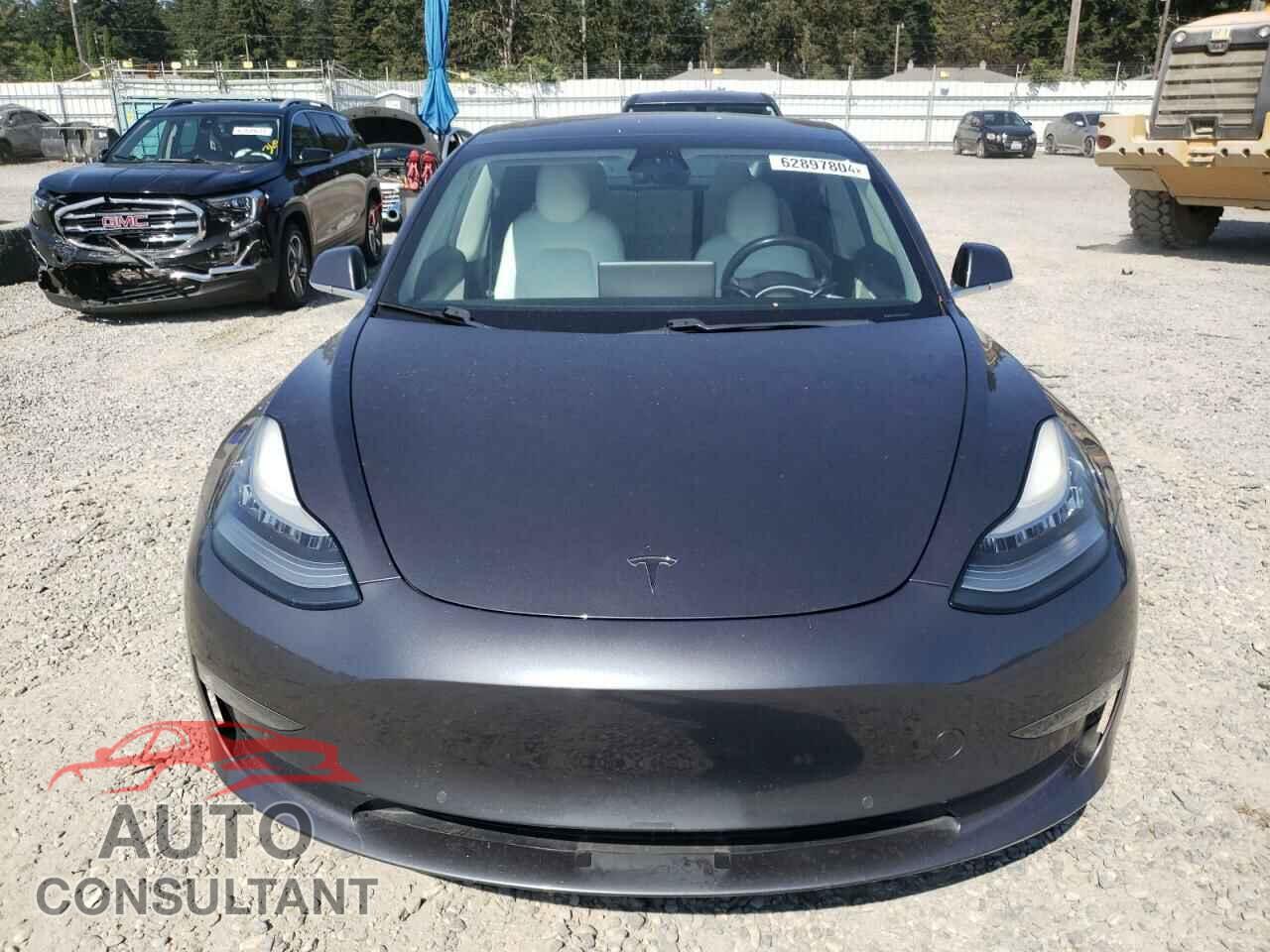 TESLA MODEL 3 2018 - 5YJ3E1EA3JF166411