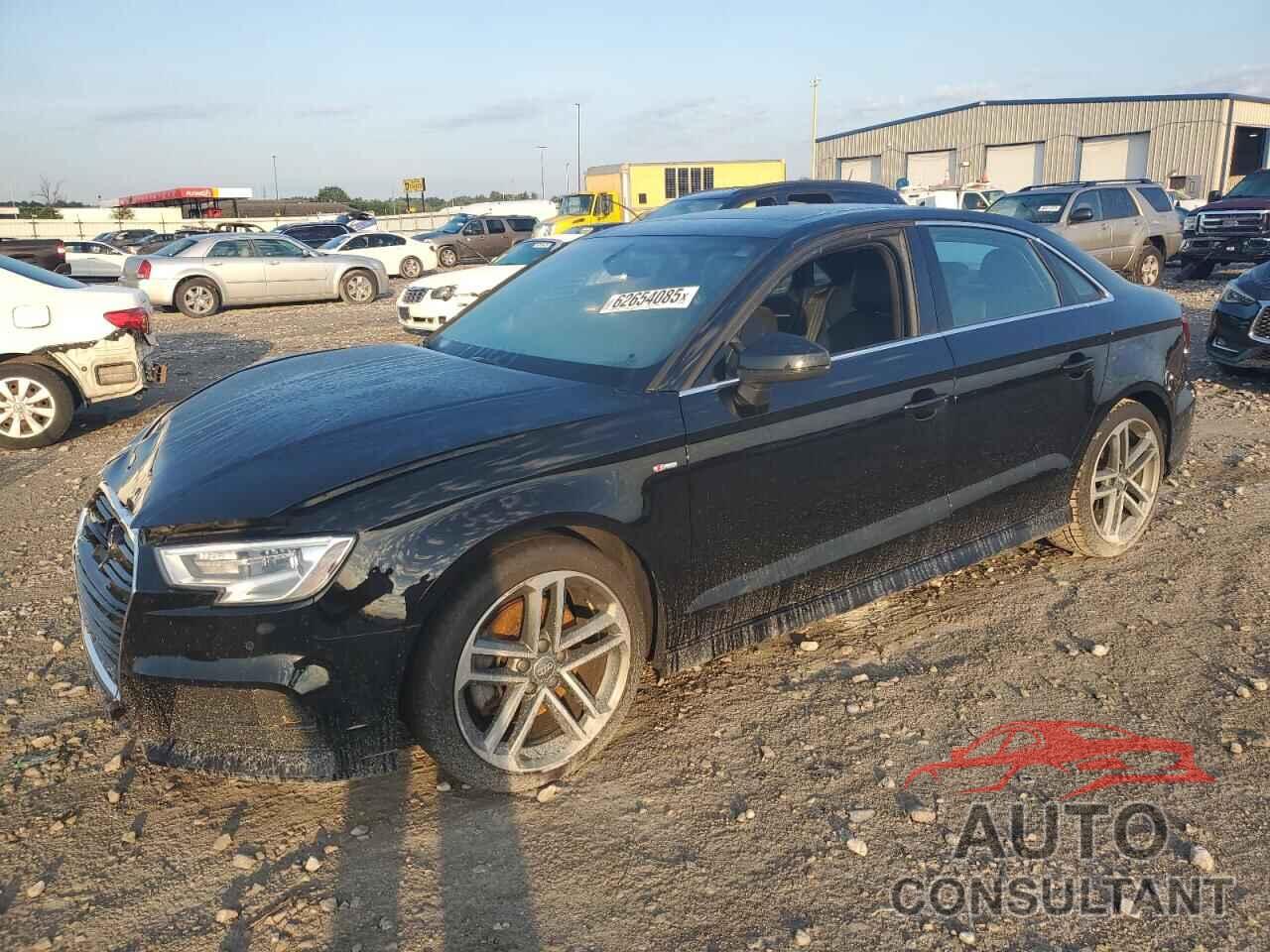 AUDI A3 2018 - WAUJ8GFF0J1060628