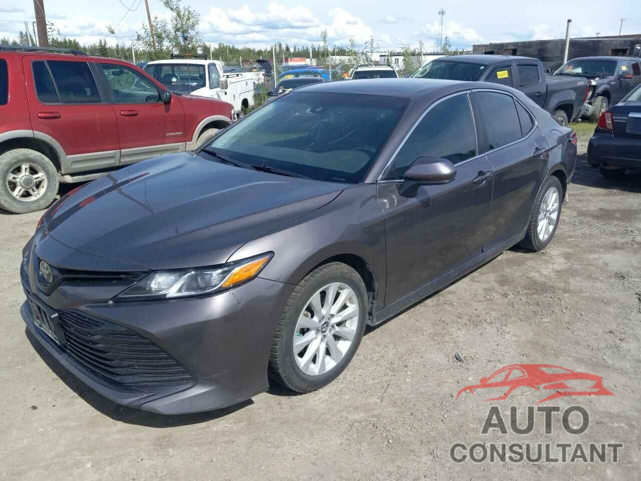 TOYOTA CAMRY 2018 - 4T1B11HK9JU107359