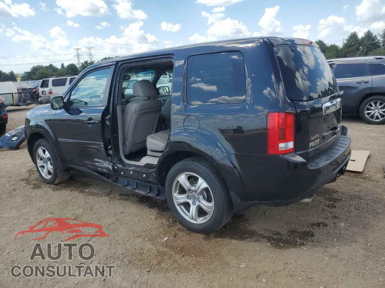 HONDA PILOT 2013 - 5FNYF4H72DB013401
