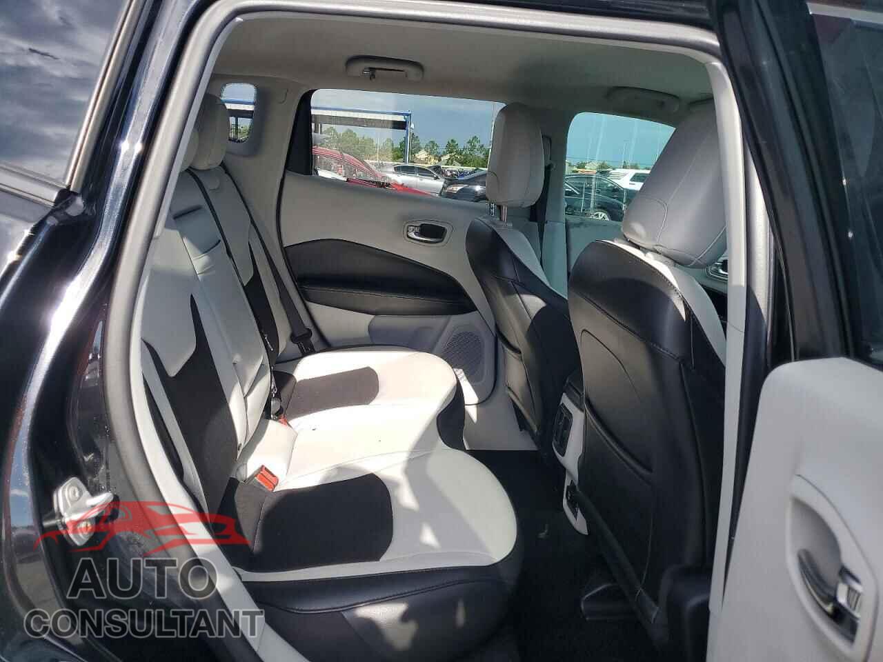 JEEP COMPASS 2019 - 3C4NJCBB8KT851844