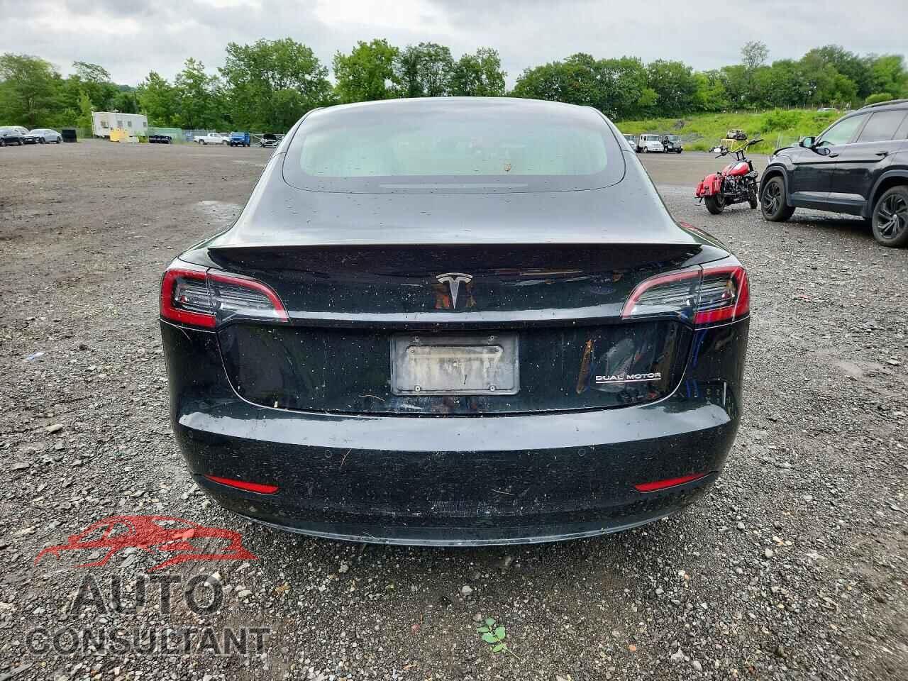 TESLA MODEL 3 2019 - 5YJ3E1EB0KF440366