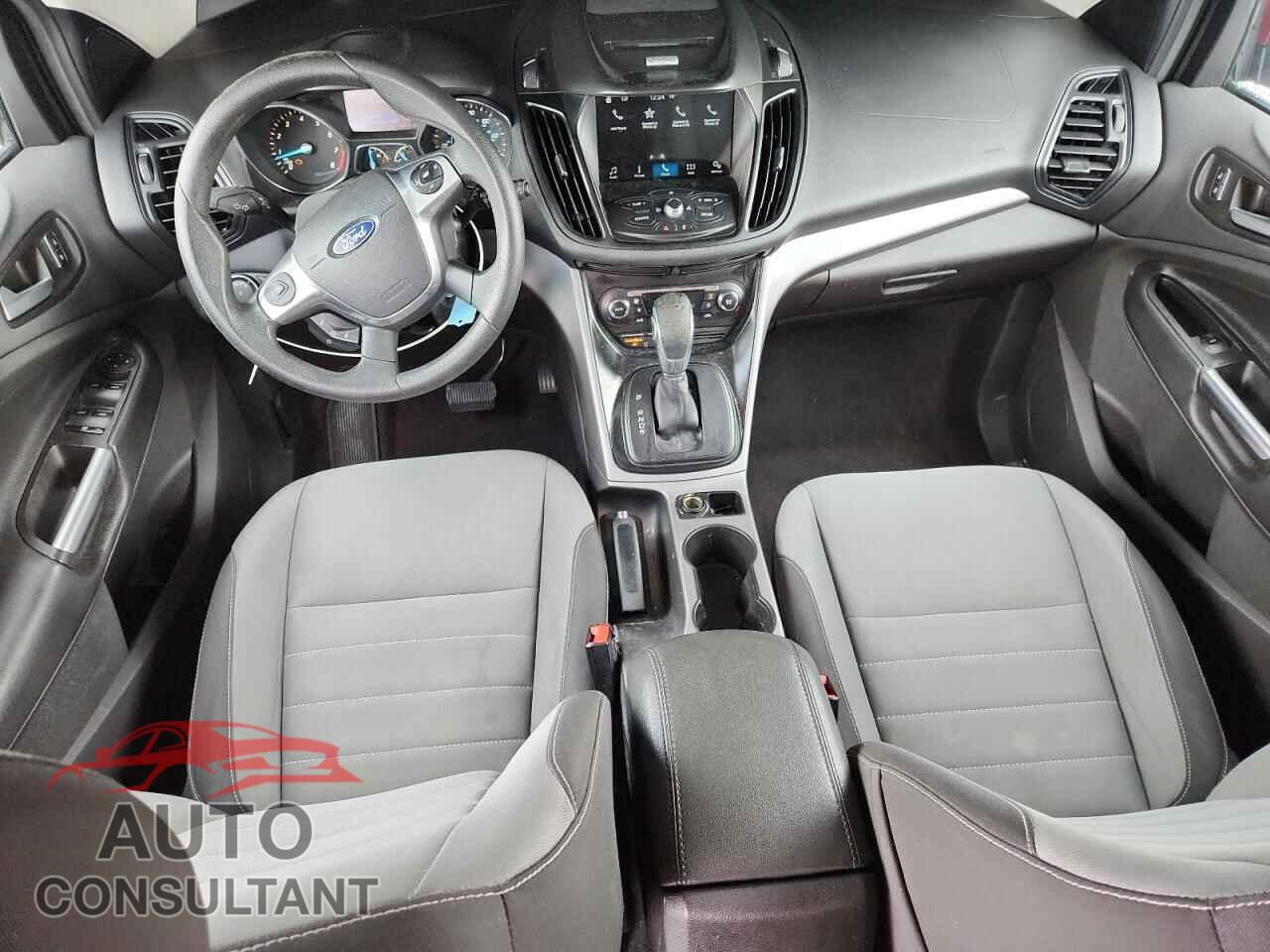 FORD ESCAPE 2016 - 1FMCU0G96GUC19940