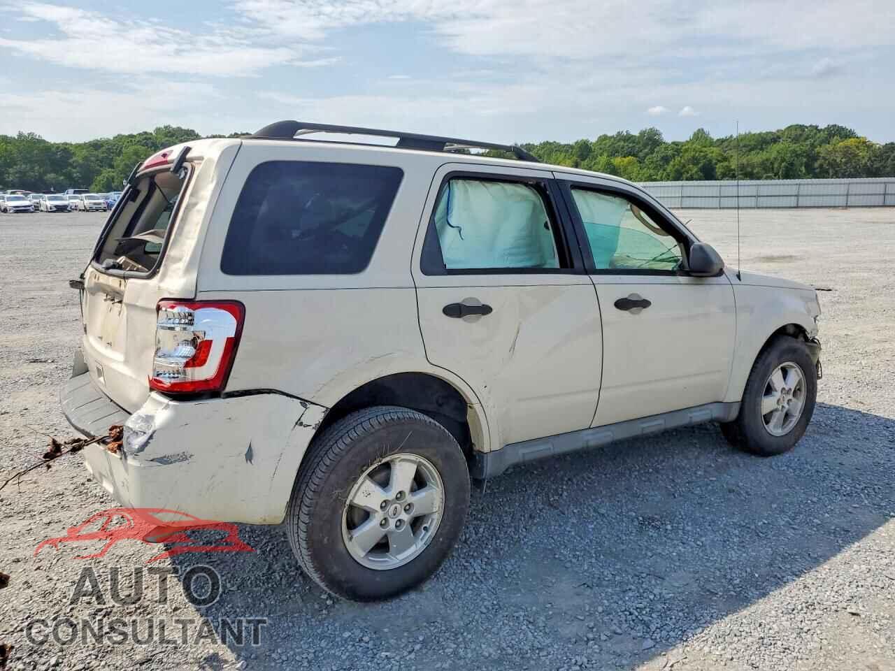 FORD ESCAPE 2011 - 1FMCU0D77BKB79357