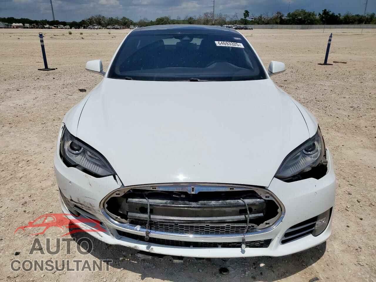 TESLA MODEL S 2015 - 5YJSA1E18FF114433