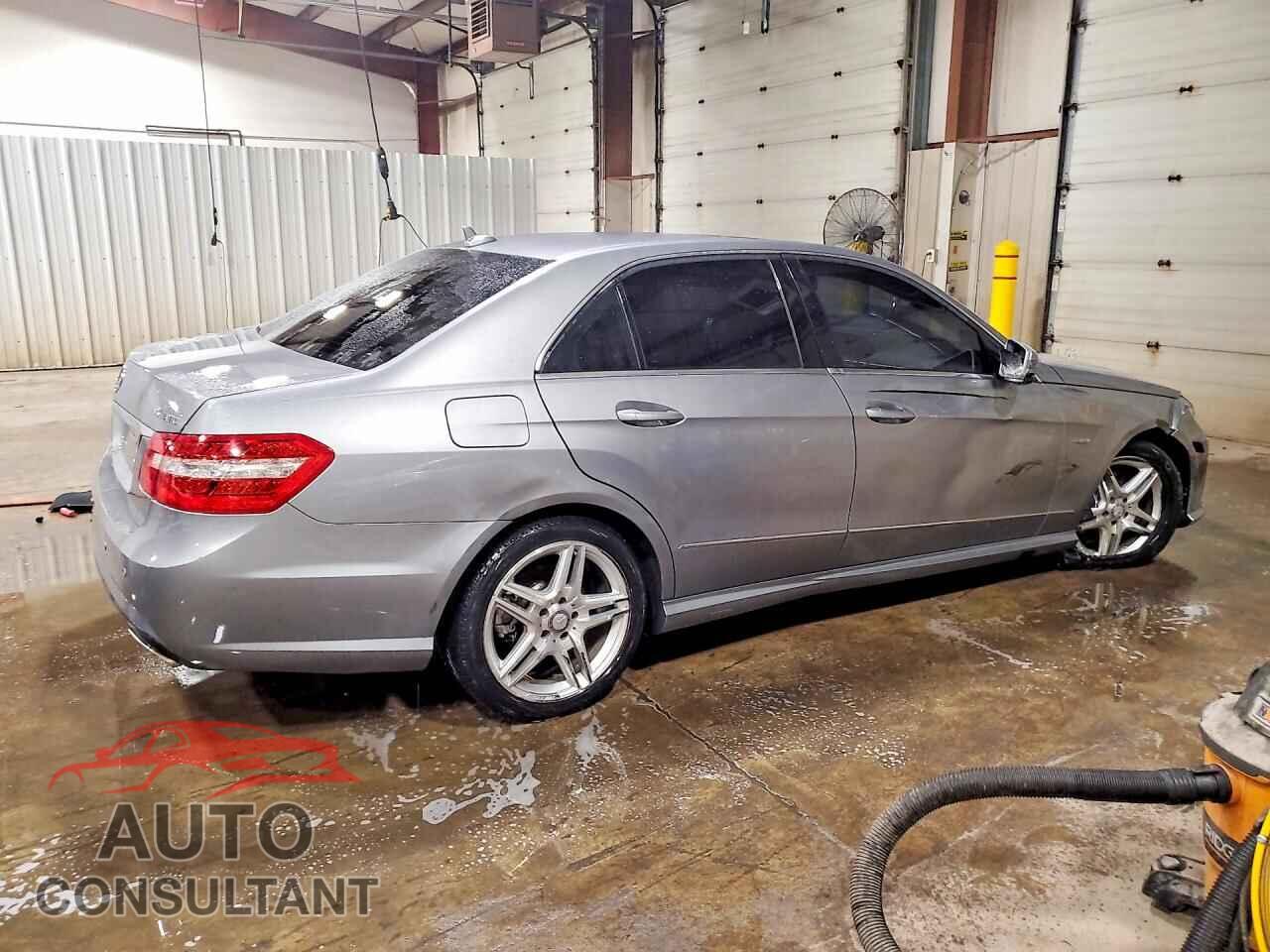 MERCEDES-BENZ E-CLASS 2012 - WDDHF8JB9CA559759