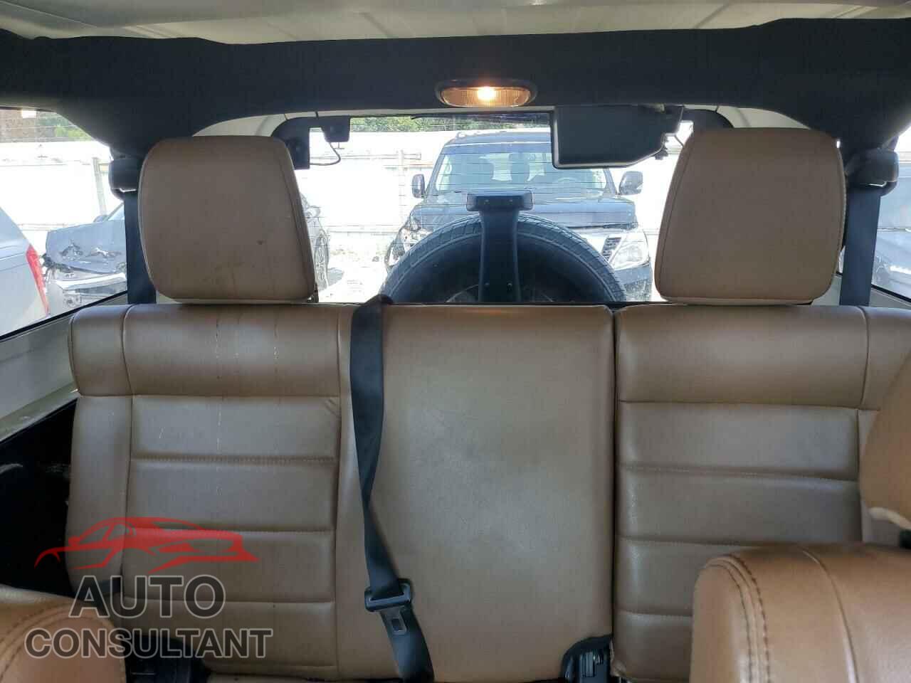 JEEP WRANGLER 2011 - 1J4HA5H18BL561990