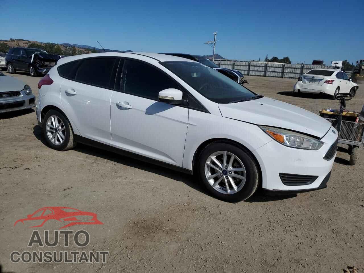 FORD FOCUS 2017 - 1FADP3K22HL217398