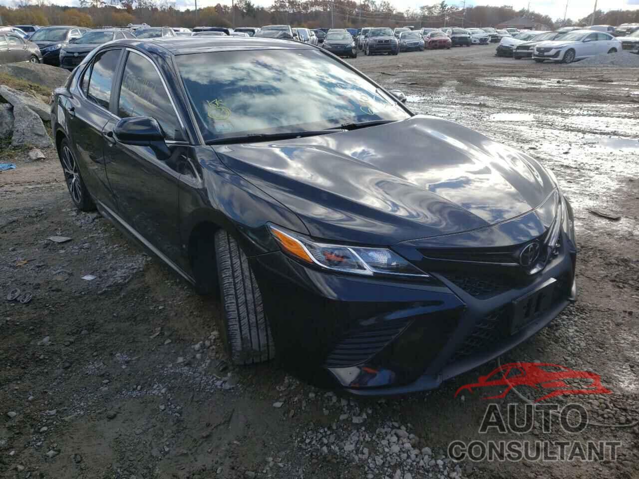 TOYOTA CAMRY 2018 - 4T1B11HKXJU541337