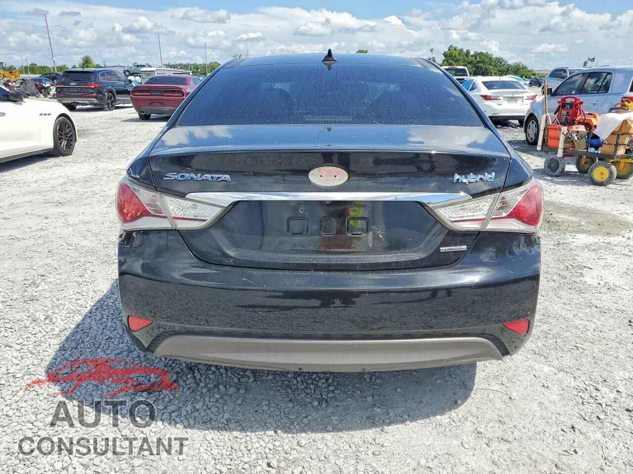 HYUNDAI SONATA 2014 - KMHEC4A46EA105919