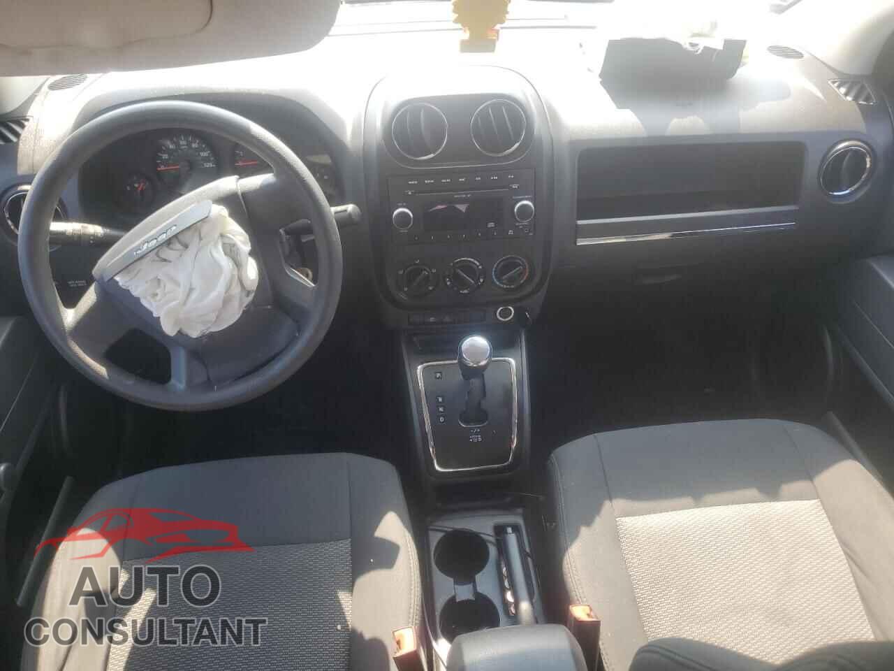 JEEP COMPASS 2009 - 1J4FT47B69D189138