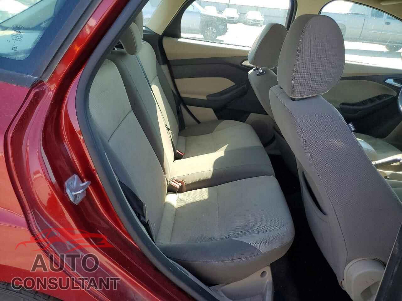 FORD FOCUS 2014 - 1FADP3K21EL197804