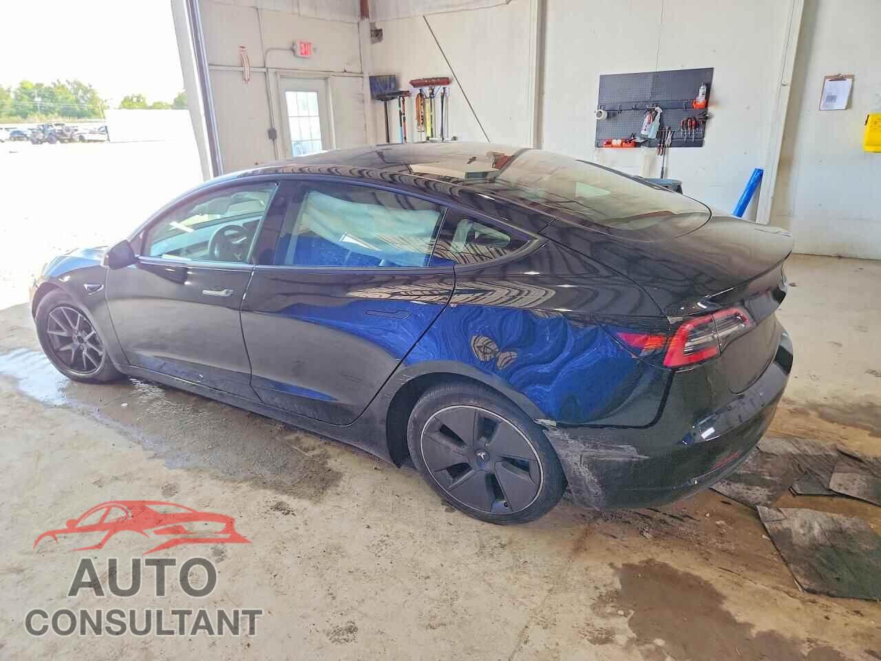 TESLA MODEL 3 2023 - 5YJ3E1EA3PF606751