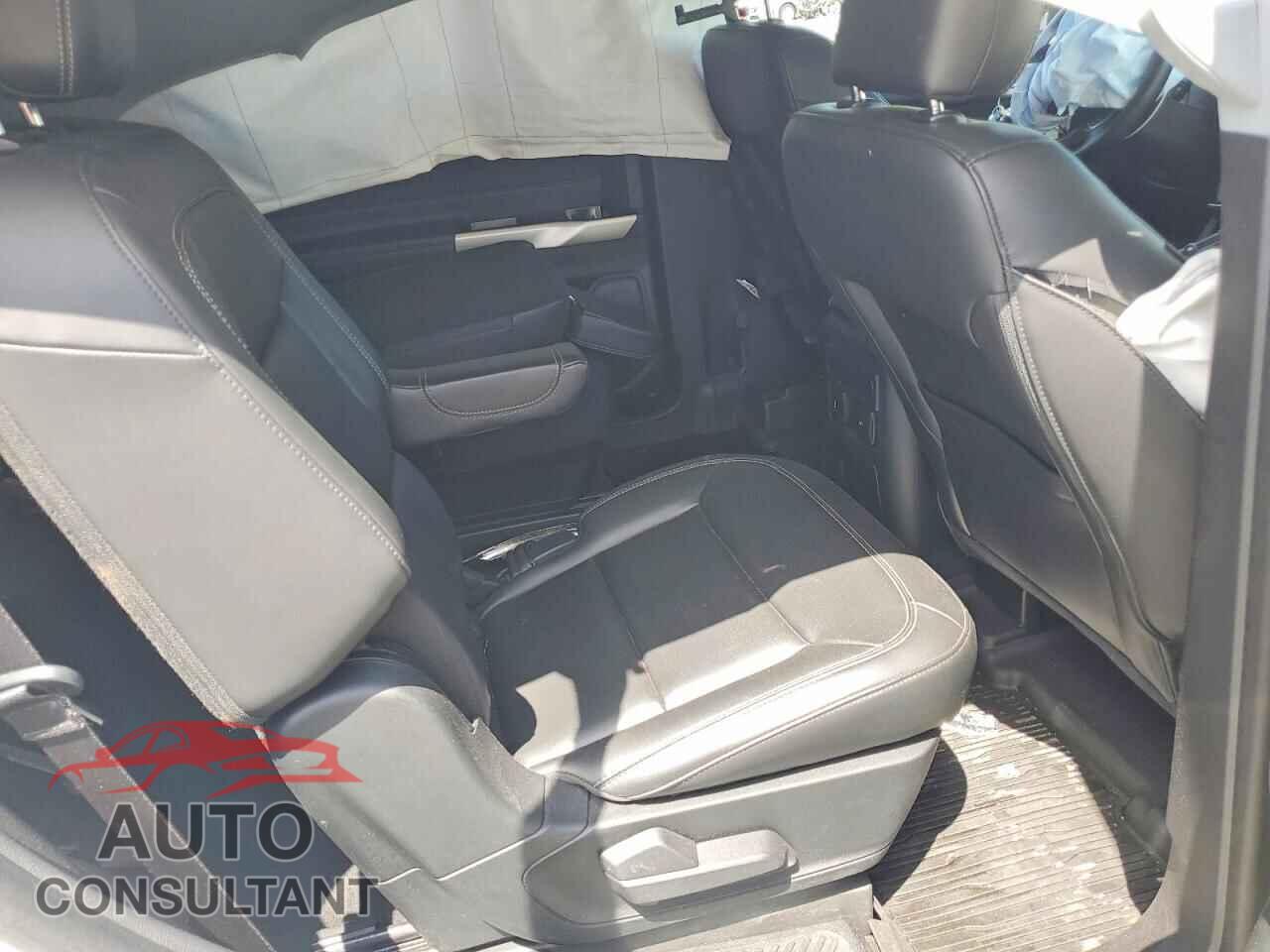 FORD EXPLORER 2022 - 1FMSK8DH8NGA71118