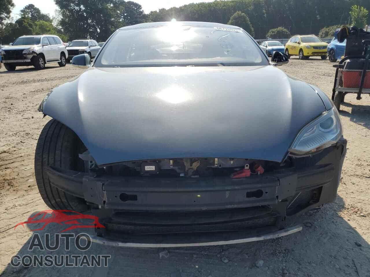 TESLA MODEL S 2013 - 5YJSA1DN8DFP07954