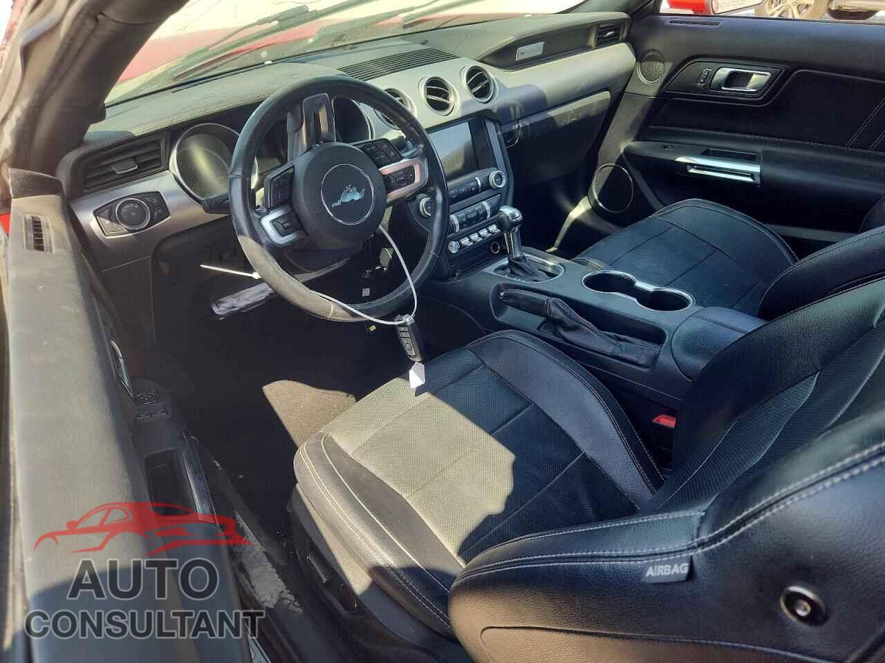 FORD MUSTANG 2019 - 1FA6P8CFXK5151752