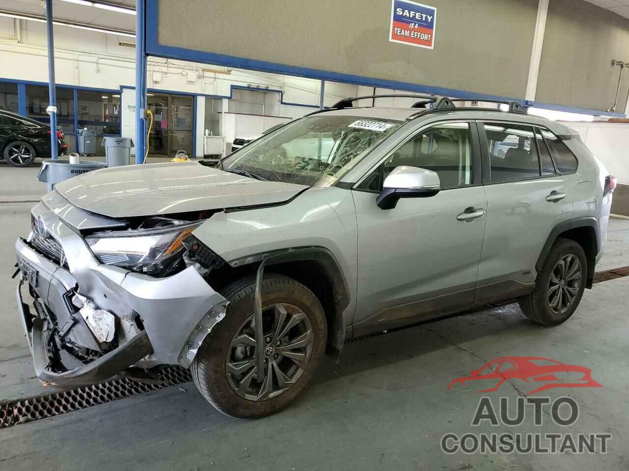 TOYOTA RAV4 2023 - JTMD6RFV0PD079907