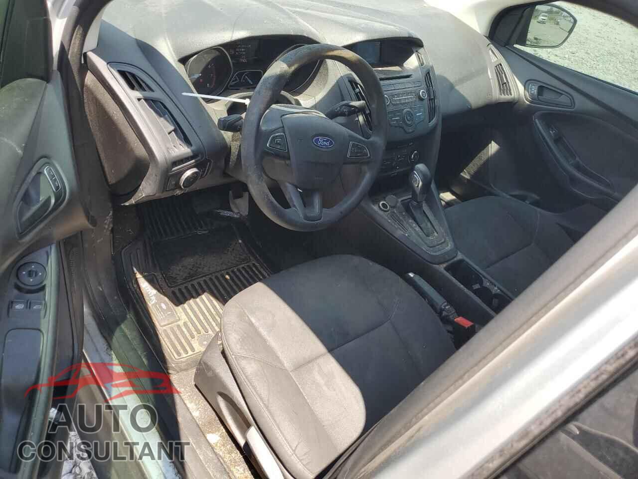 FORD FOCUS 2017 - 1FADP3E23HL201626