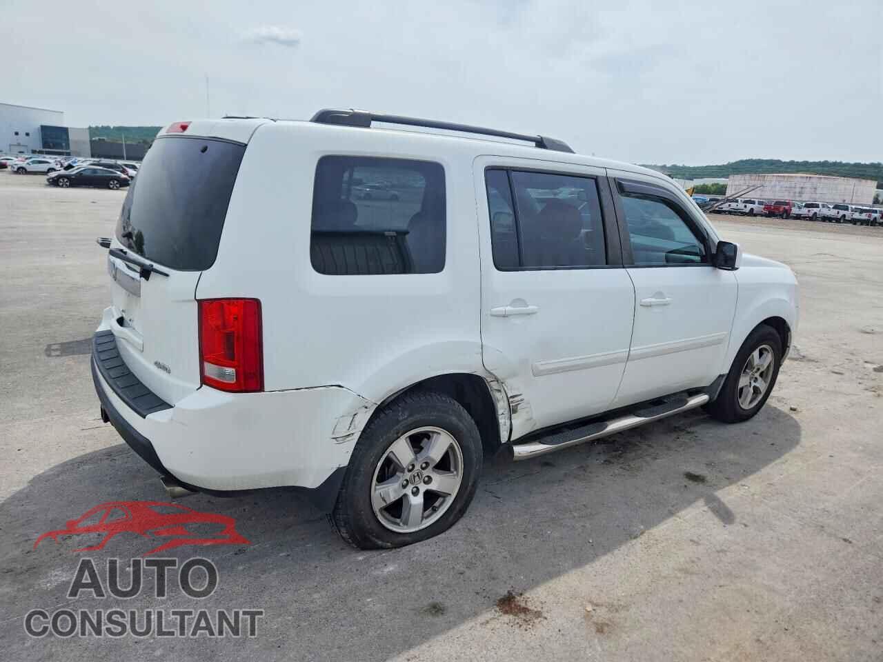 HONDA PILOT 2011 - 5FNYF4H56BB067070