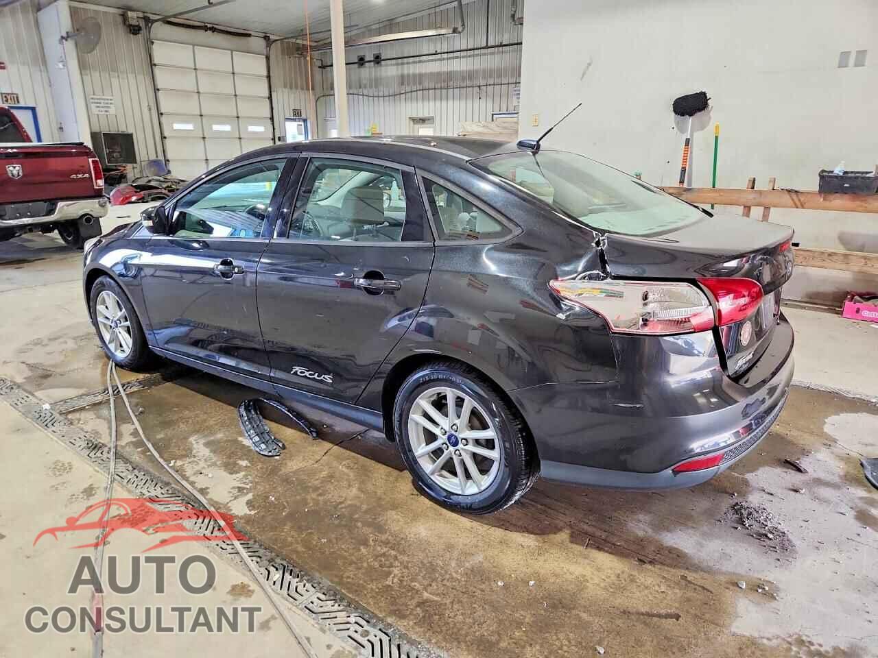 FORD FOCUS 2015 - 1FADP3F29FL217566