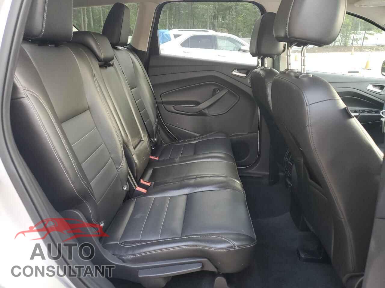 FORD ESCAPE 2016 - 1FMCU9J90GUA25837