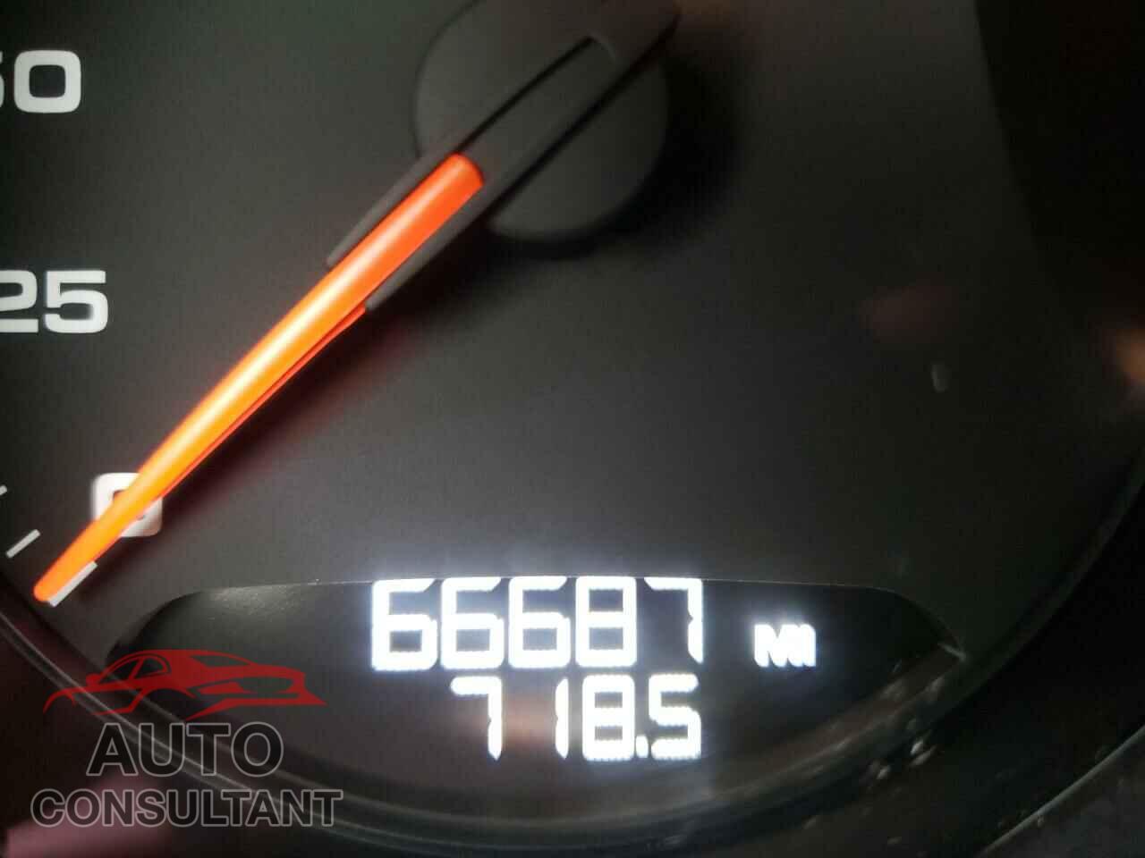 PORSCHE MACAN 2018 - WP1AA2A56JLB02098