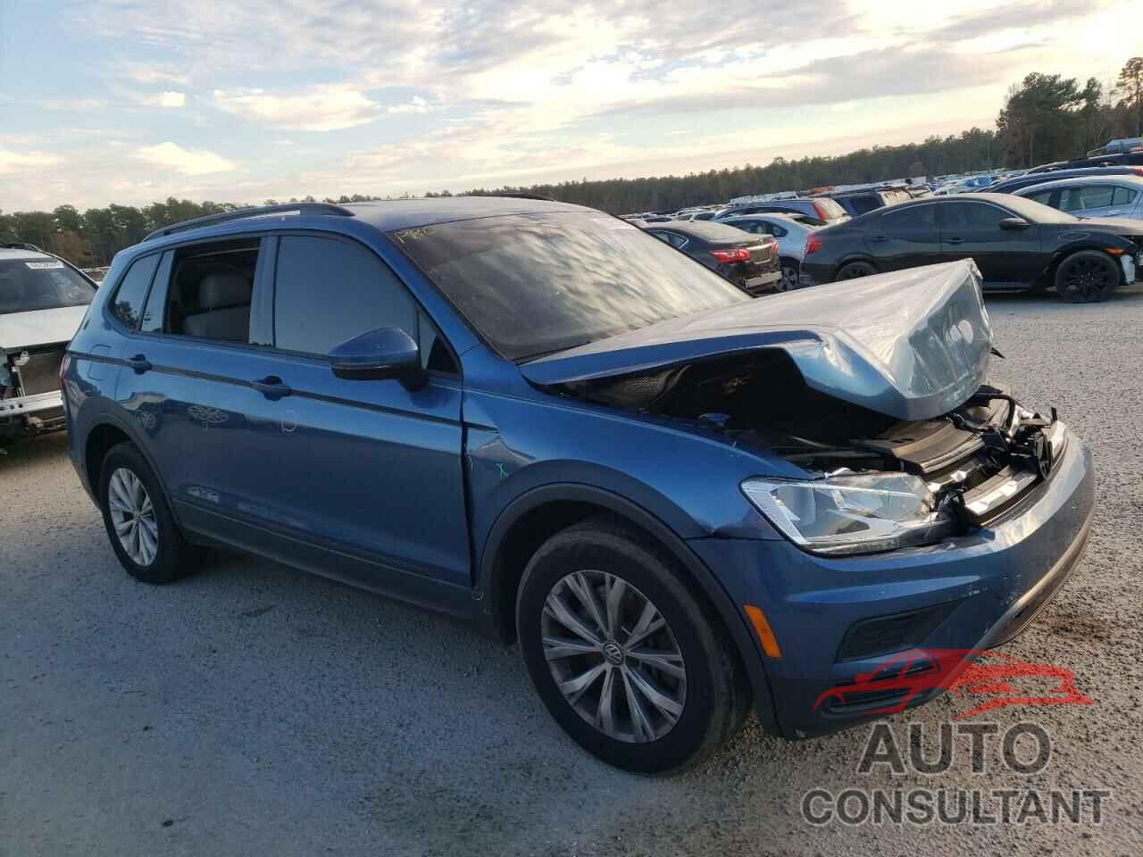 VOLKSWAGEN TIGUAN 2019 - 3VV1B7AX4KM152982